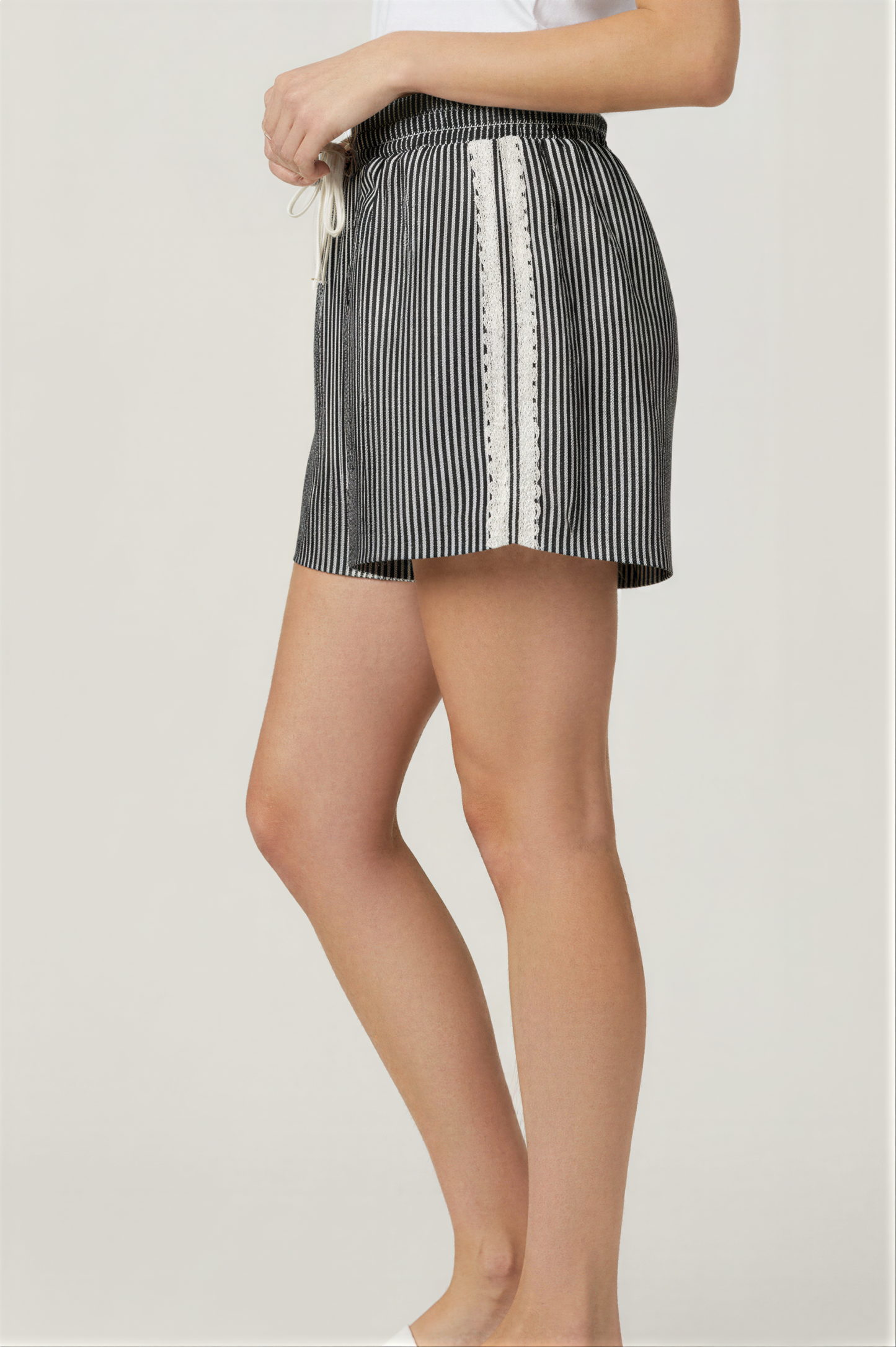 OVER&OVER - ELASTIC WAIST STRIPE CASUAL SHORTS