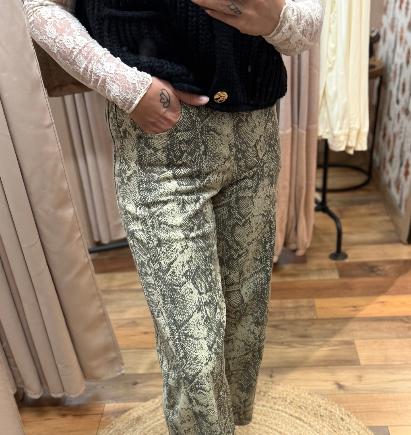 Snakeskin barrel denim