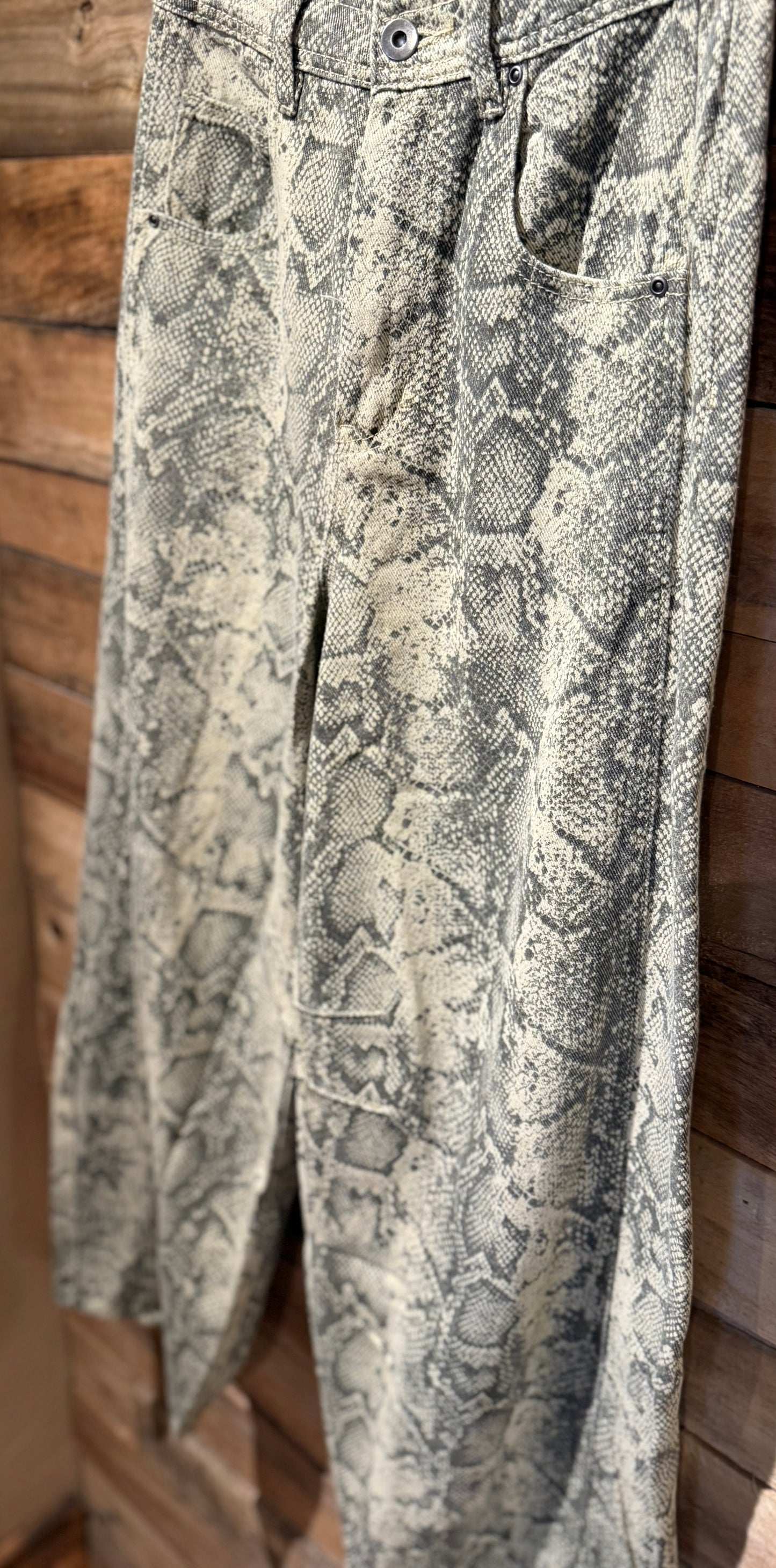 Snakeskin barrel denim