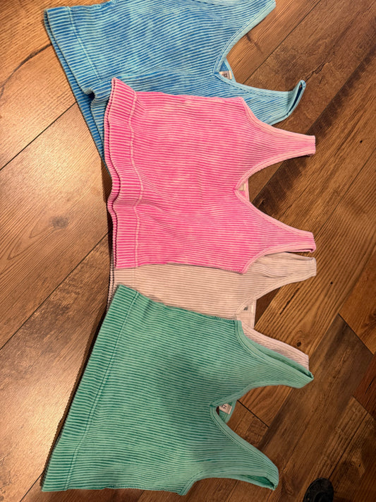Seamless crop tank