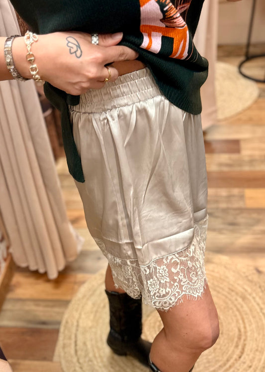 Oh my lace skirt