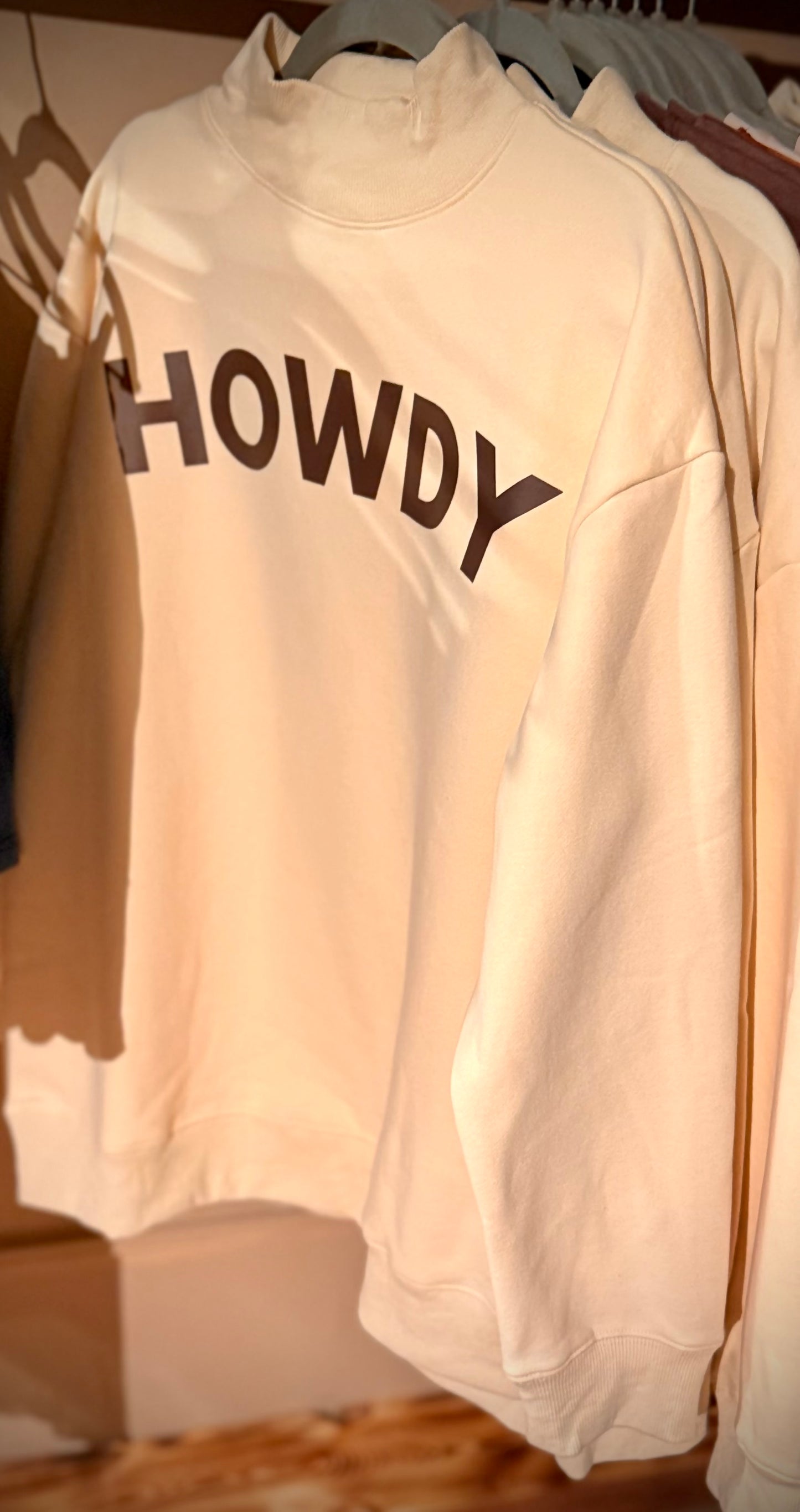 Howdy mock neck