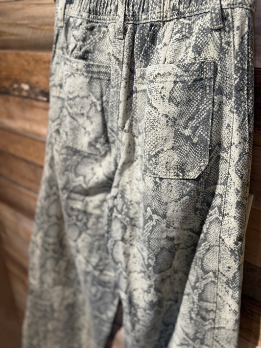 Snakeskin barrel denim